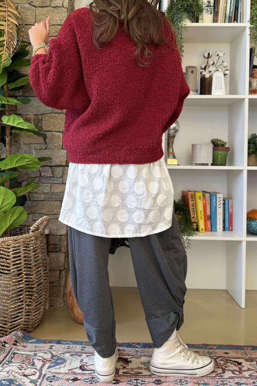 Hygge Boucle Slouch Knit Burgundy /19=